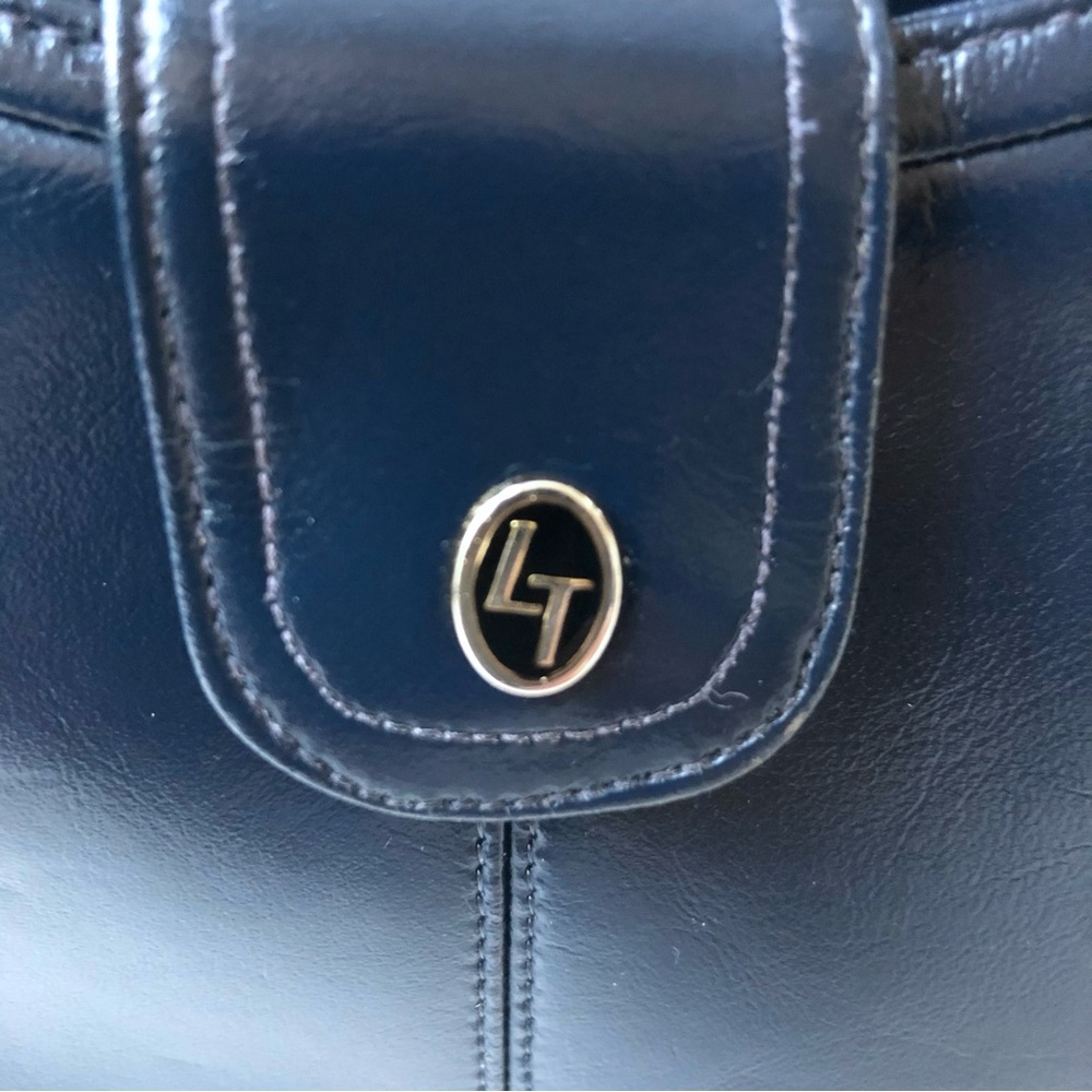 Lou Taylor Vintage Smooth Leather Shoulder Bag in Exquisite Condition. Deep Blue - Picture 3 of 16